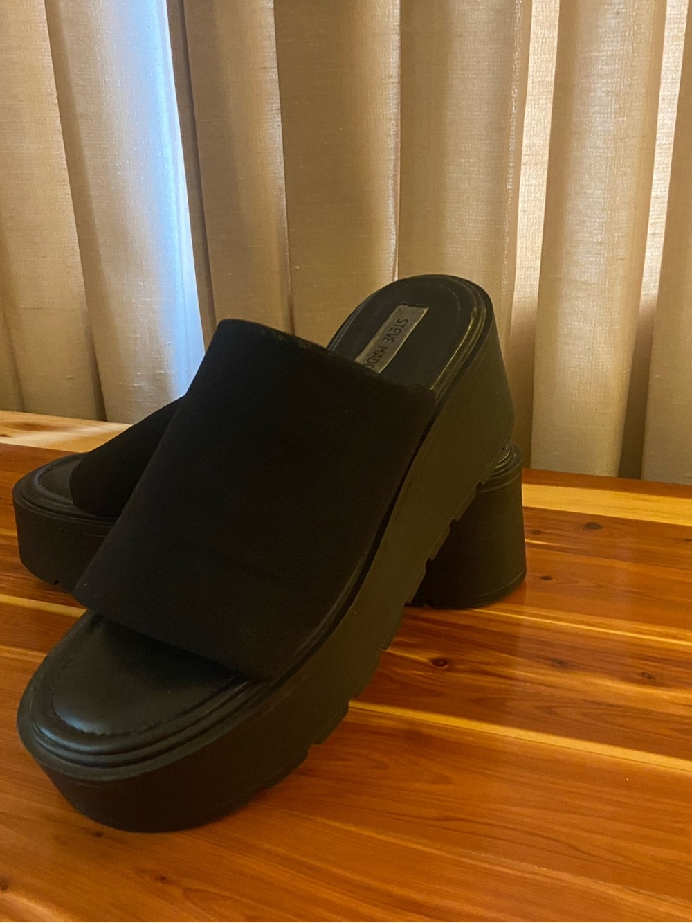 Steve Madden Black Platform Slide Mules - Picture 2 of 4